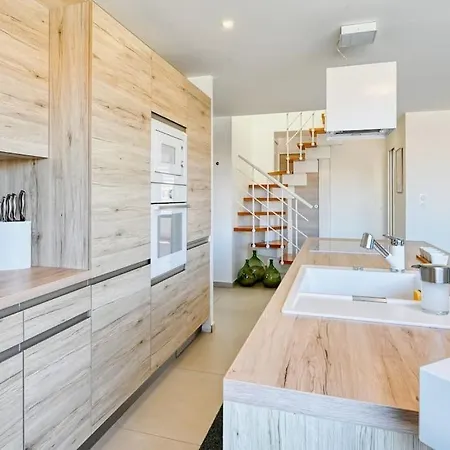 New Coup De Coeur Duplex Standing Vue Jacuzzi